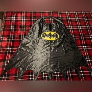 Six Flags Batman Child Superhero cape Souvenir black fabric Yellow Logo